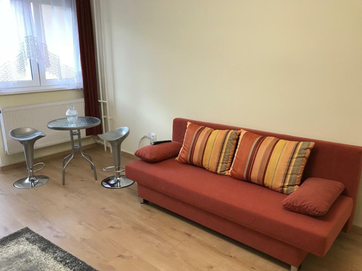 Ella Apartman Debrecen Exterior foto